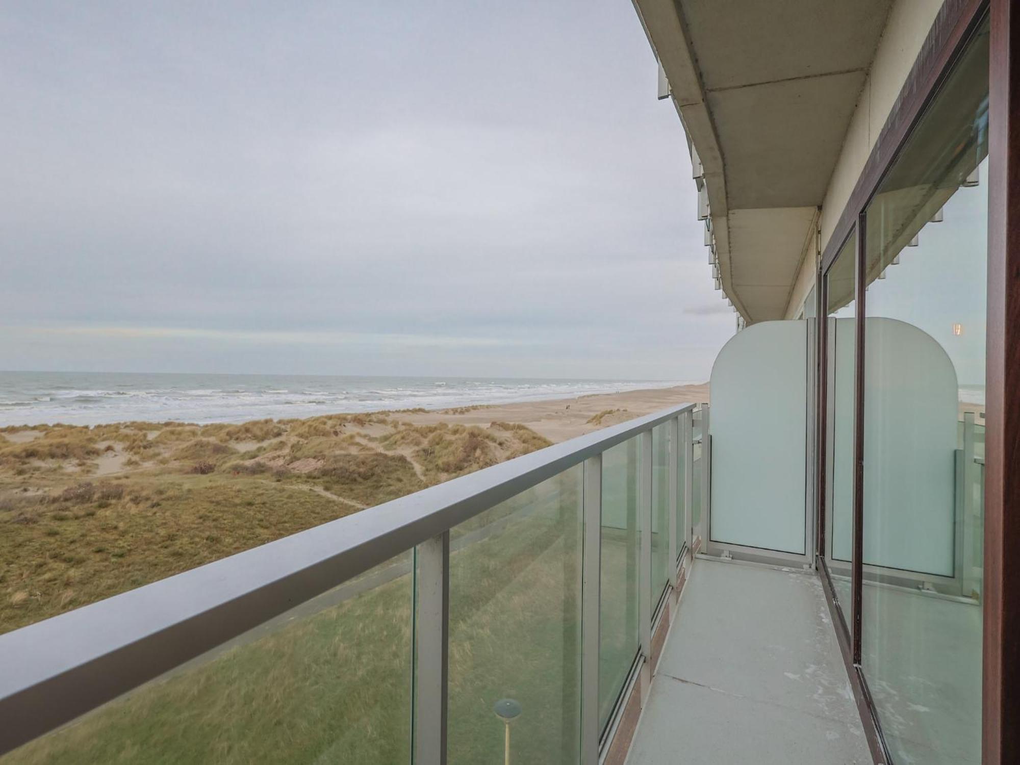 West31 With Beautiful Sea Views Daire Oostduinkerke Dış mekan fotoğraf