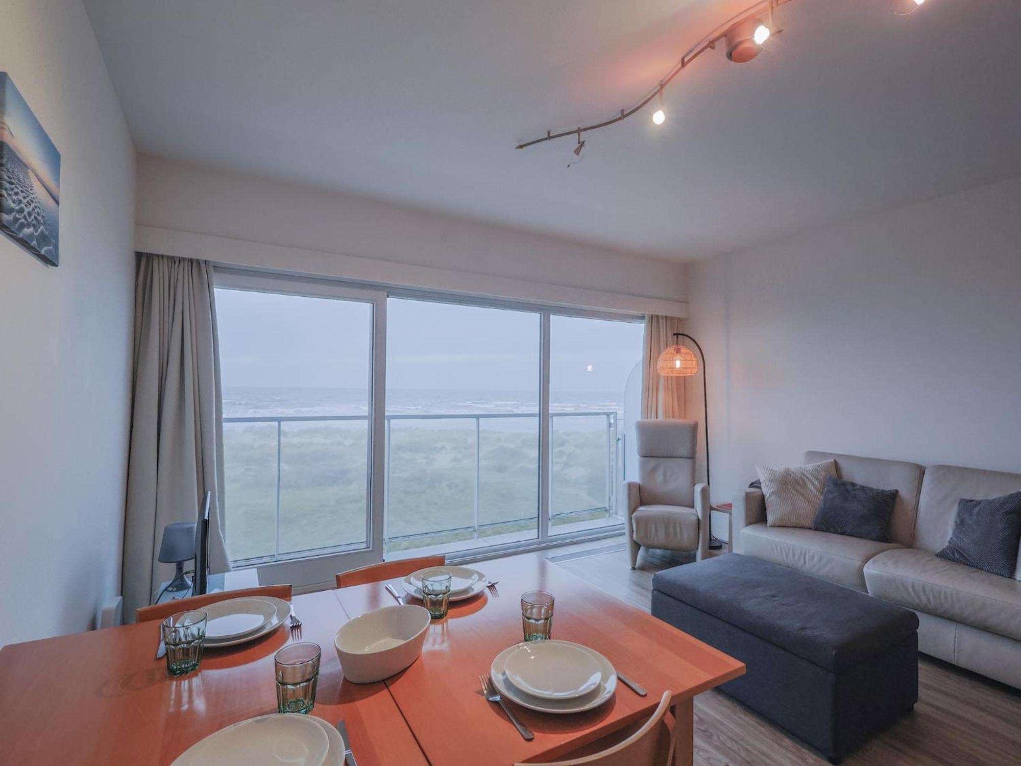 West31 With Beautiful Sea Views Daire Oostduinkerke Dış mekan fotoğraf